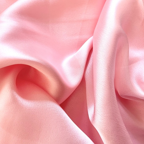 Light Pink 100% SILK SATIN Large Shawl Scarf Wrap Wedding Bridesmaid Cover up - Picture 3 of 8